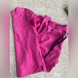 Figs Jogger Set - Pink